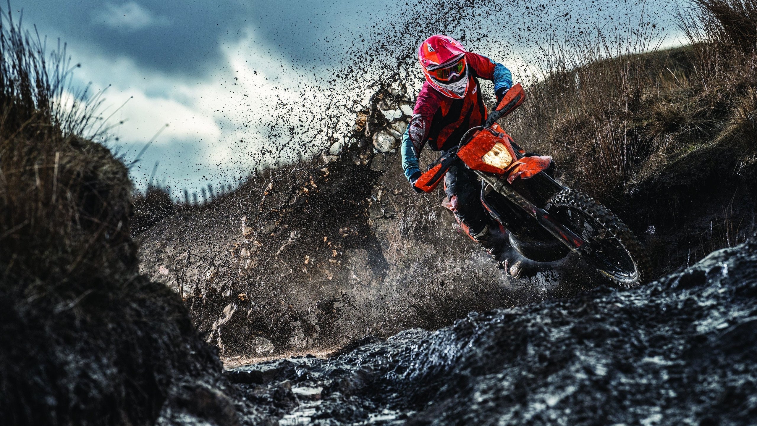 开云体育app官网-雄鹿热火上演神奇攻防，NBA赛场惊现反转大戏